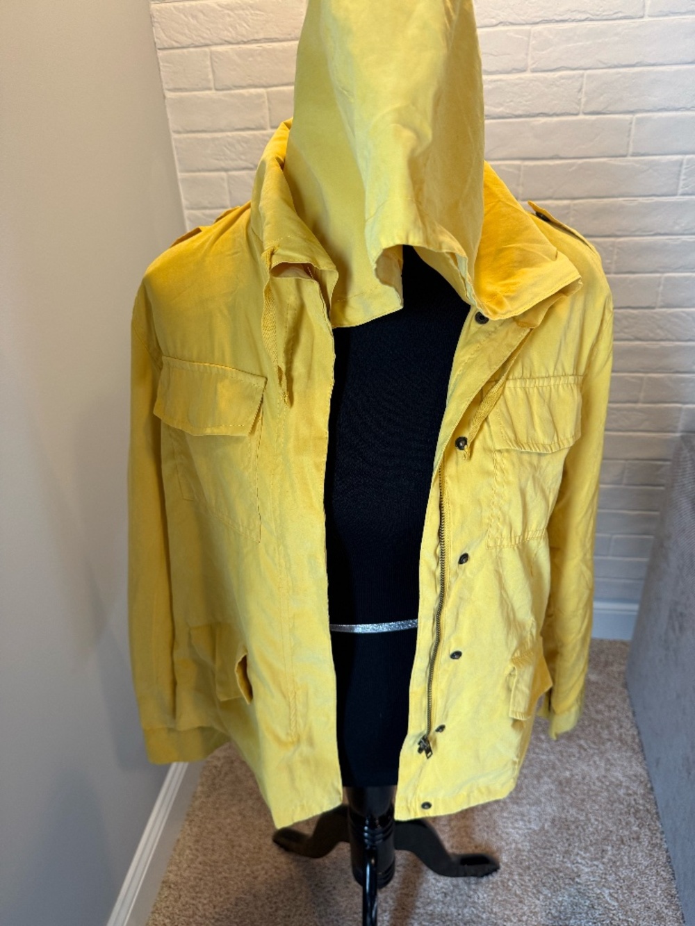 Charlotte Russe Yellow Jacket Size Medium